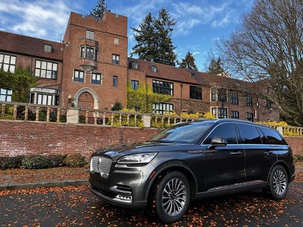 1 | Luxury Transportation Seattle | Premium Transportation in Seattle