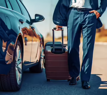 Travel Nightmares Unmasked: How To Get a Better Business Limo Experience