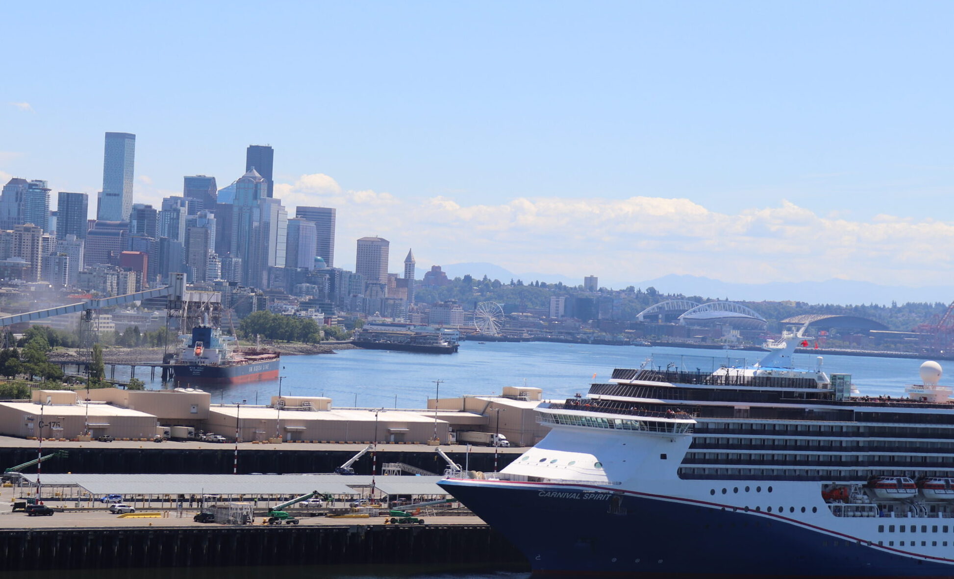 All Black Limo staged at the Seattle cruise terminal