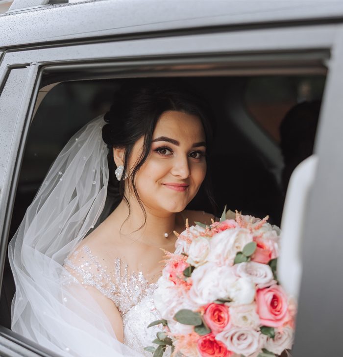 bride-inside-limo